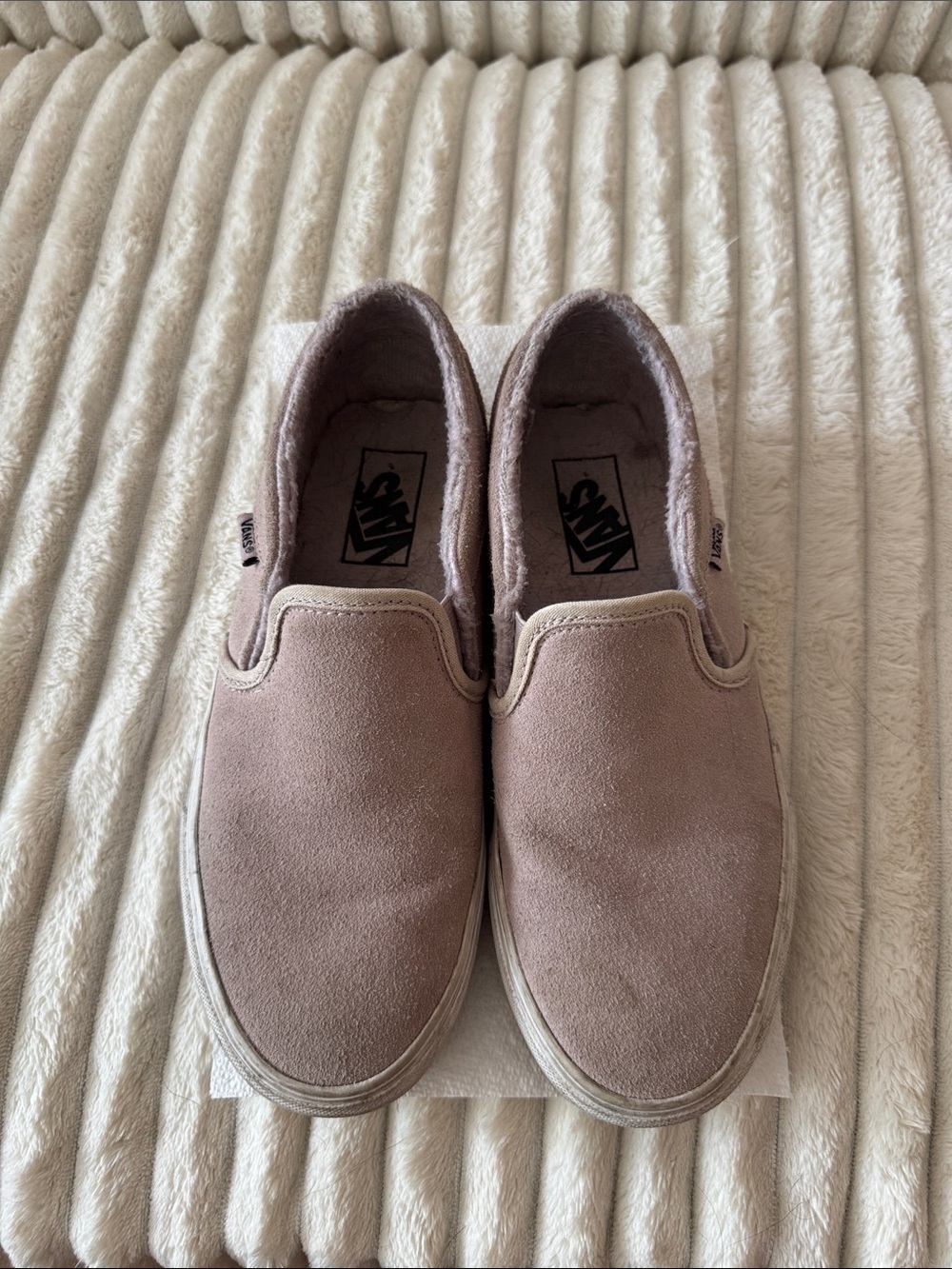 Vans Kids Slip-On Sneakers in Mauve Suede